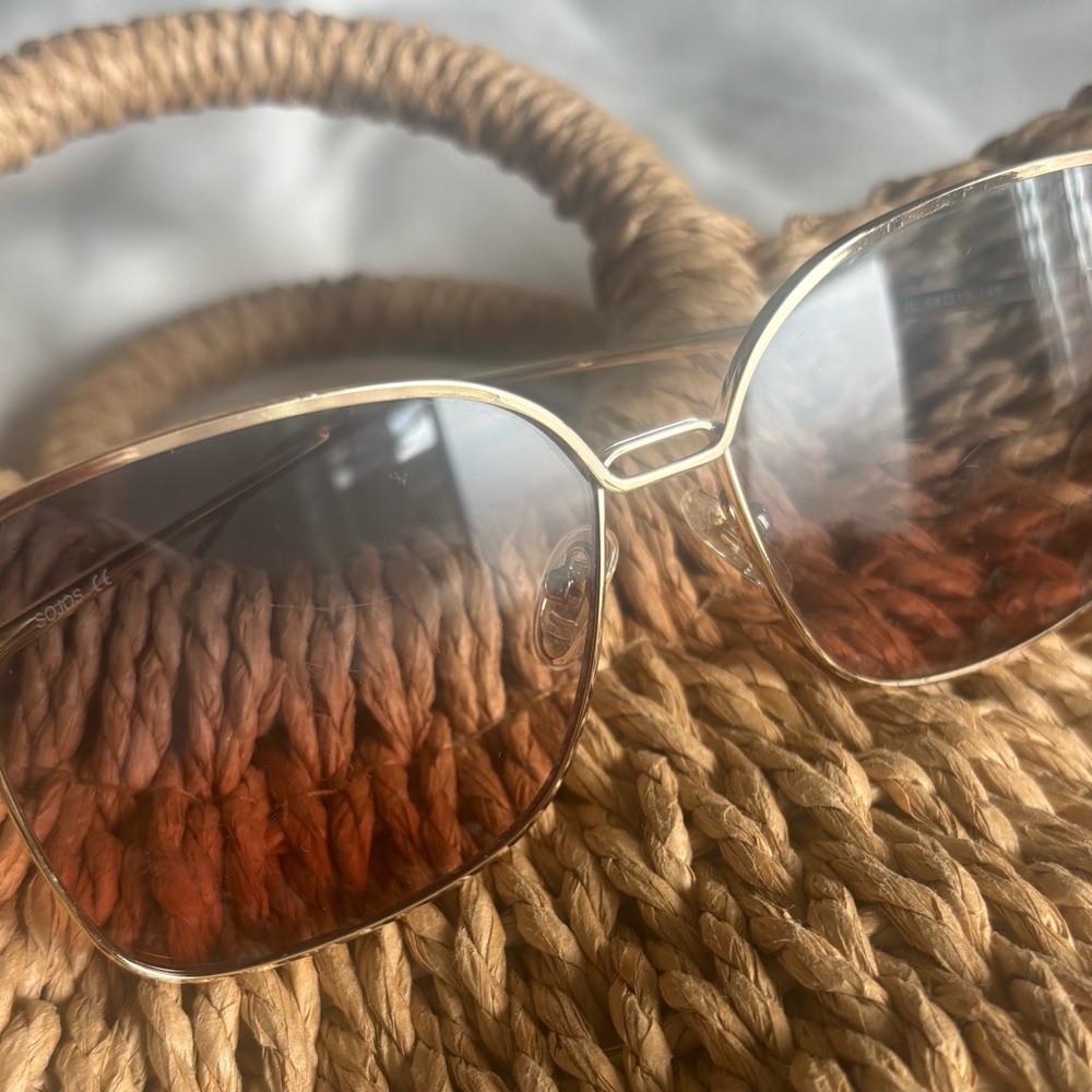 SOJOS BLESS sunglasses